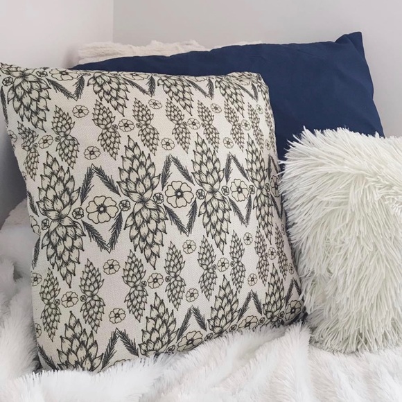 Floral 18” x 18” Decorative Pillow Cover - Picture 3 of 3